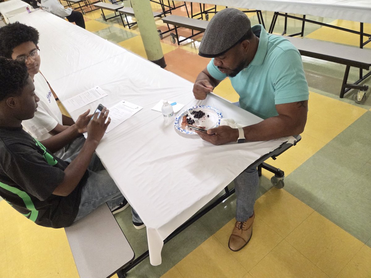 Nay Walker (@reneemwalker1) on Twitter photo My new admin team but same SRO! Serving up the vittles. New student Orientation Day 2015.
<a href="/pvdschools/">Providence Public Schools</a> <a href="/CentKnights/">Central High</a> My new admin team but same SRO! Serving up the vittles. New student Orientation Day 2015.
<a href="/pvdschools/">Providence Public Schools</a> <a href="/CentKnights/">Central High</a>
