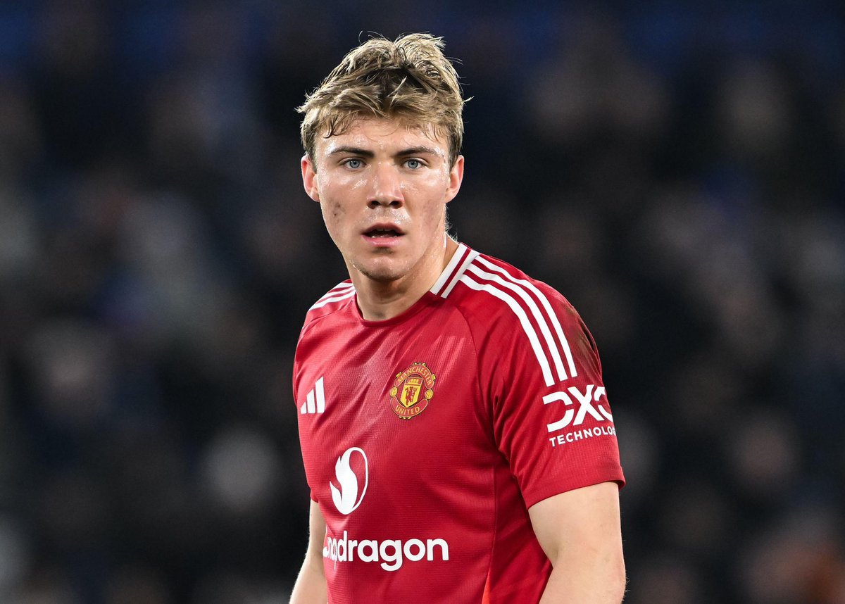 🚨 JUST IN:

Napoli are pushing for Rasmus Højlund. Talks with Manchester United seem to be positive and there is concrete hope it will happen. They are pushing for a loan with option to buy and believe Højlund will give the green light. #MUFC [<a href="/DiMarzio/">Gianluca Di Marzio</a>]
