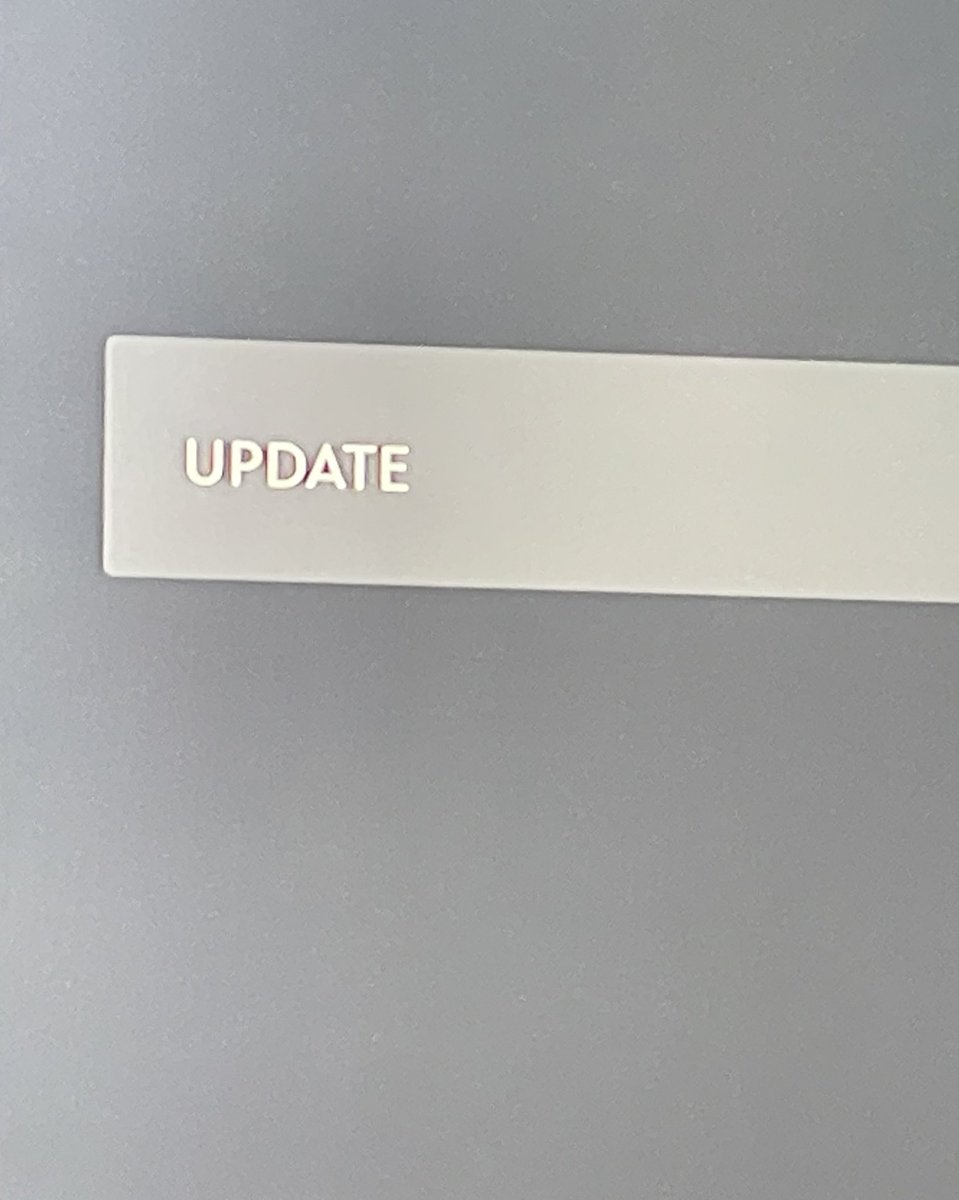 Andrew P tweet media