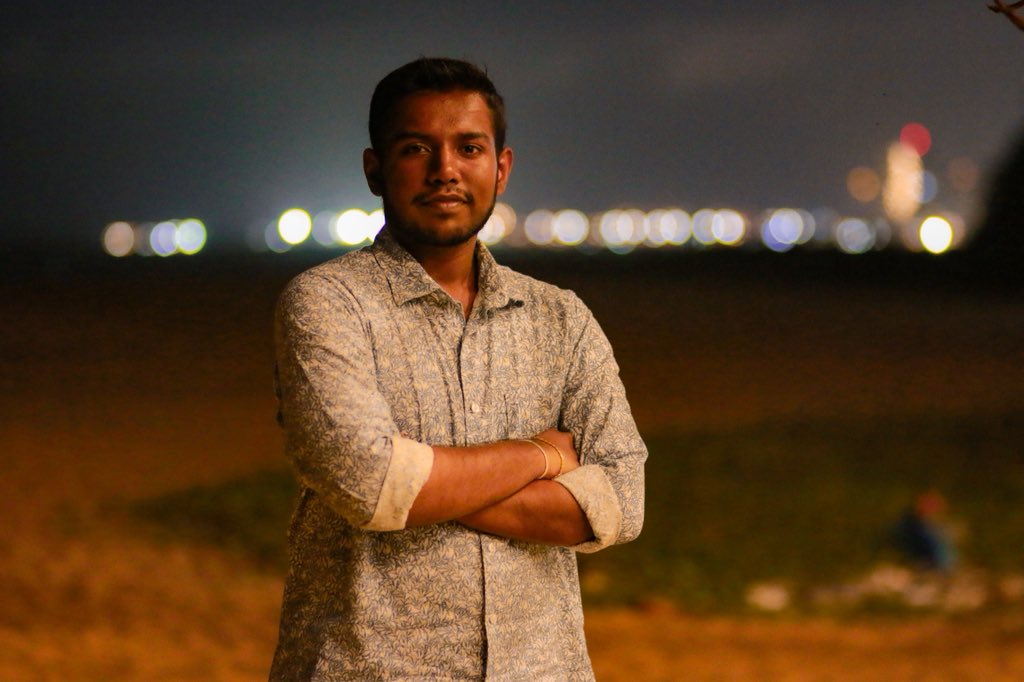 AnudithaH's tweet photo. Owning the moment, frame by frame.💫
•
•
•
📸 - Adeesha Pawan Perera 

#StyleGoals #ConfidenceUnlocked #StreetStyleInspo #OutfitInspo #StyleIcon #OOTDGoals #FashionDaily #ConfidenceLooksGood #MensStyle #LuxuryVibes #CityStyle #DapperLook #FashionForward #EleganceInMotion https://t.co/XBe0UVOUXj