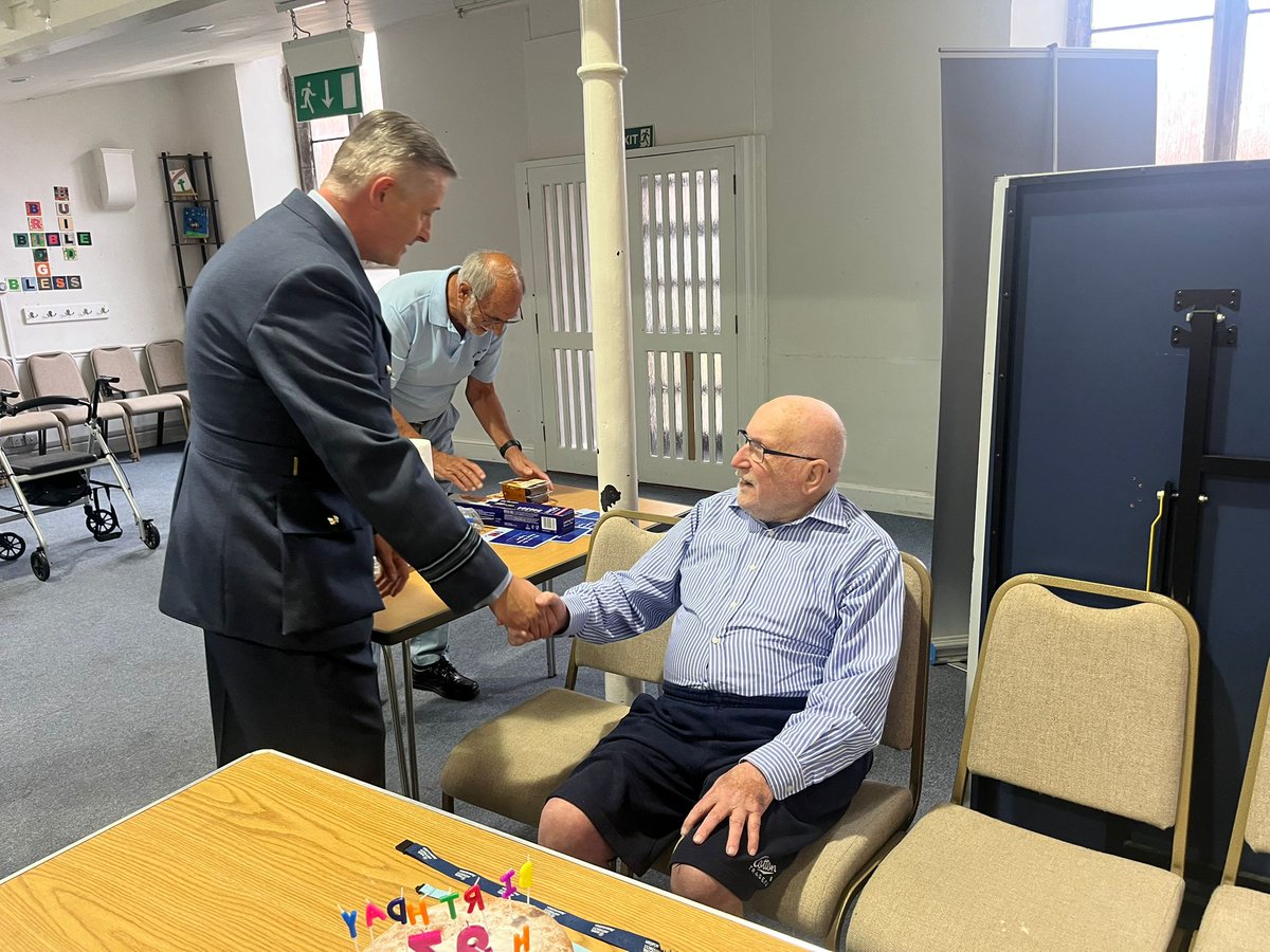 We had some very distinguished visitors at the Rutland Veterans Hub this morning, to celebrate the birthday 🎂 of a very special gentleman. 
Thank you to all who made this event so memorable!