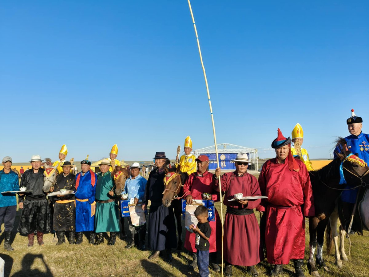Strong communities are built on shared traditions. Petro Matad proudly partnered with Matad Soum to sponsor the prestigious stallion horse race at this year's Matad Soum Naadam Festival, celebrating Mongolia's rich heritage through sport and community connection 🐎🎉

#MATAD