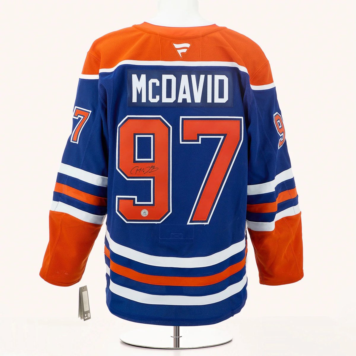 Hockey Jerseyz (@hkyjersey) on Twitter photo McDavid Autographed Jersey 🔥
Buy Your Spot Now: HKYJersey.com 
No Code Needed, Click The 🔗 ⬆️
Only $85 and you might get this ⬇️ McDavid Autographed Jersey 🔥
Buy Your Spot Now: HKYJersey.com 
No Code Needed, Click The 🔗 ⬆️
Only $85 and you might get this ⬇️