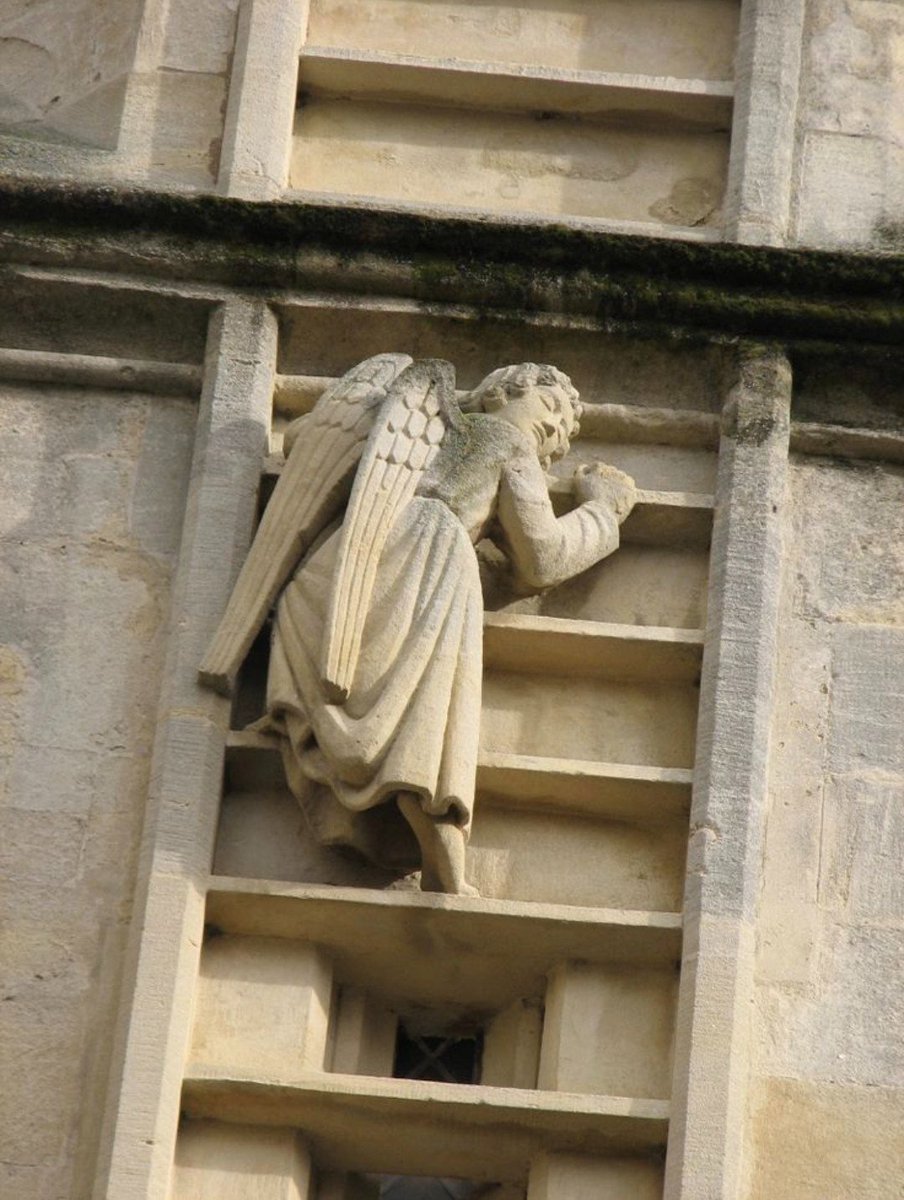 QDrop2450's tweet photo. Angels ascending the "Ladder to Heaven" on the West facade of Bath Abbey in England, completed in 1520. https://t.co/QLdETJRLRq