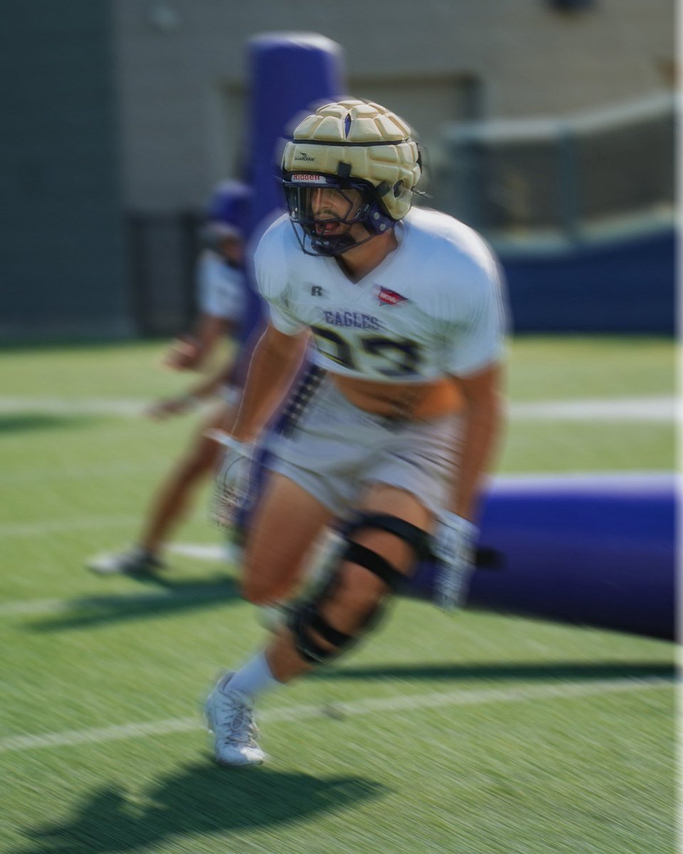 UNW Football tweet media