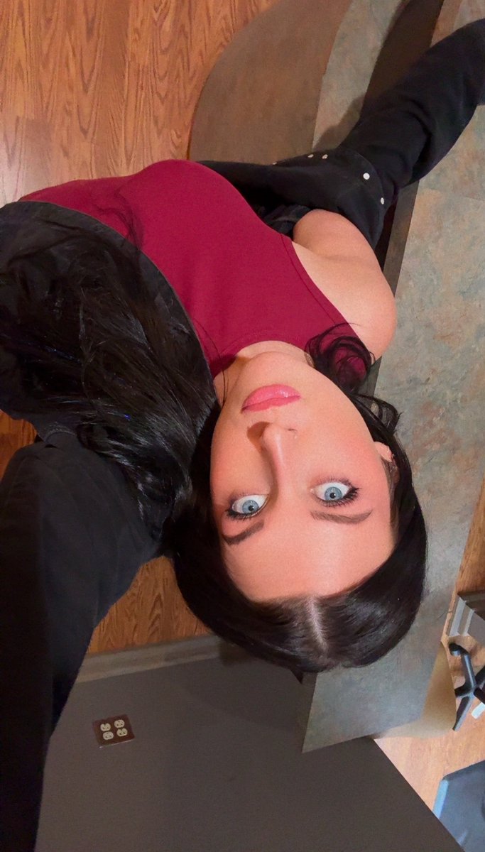 bow2bryce's tweet image. Upside down or not, you’re still beneath me