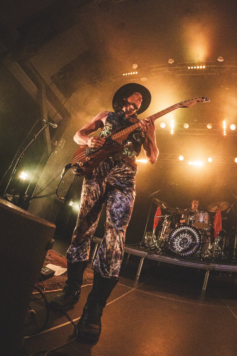 BALTHVS (@balthvs) on Twitter photo Vienna, join us on November 20th for a night of psychedelic funk James at <a href="/GrelleForelle/">Grelle Forelle</a> đź’« Tickets are moving quickly, grab yours before they're gone!
20.11 Tickets: oeticket.com/event/balthvs-…
Full tour dates: bandsintown.com/a/15514057-bal… Vienna, join us on November 20th for a night of psychedelic funk James at <a href="/GrelleForelle/">Grelle Forelle</a> 💫 Tickets are moving quickly, grab yours before they're gone!
20.11 Tickets: oeticket.com/event/balthvs-…
Full tour dates: bandsintown.com/a/15514057-bal…