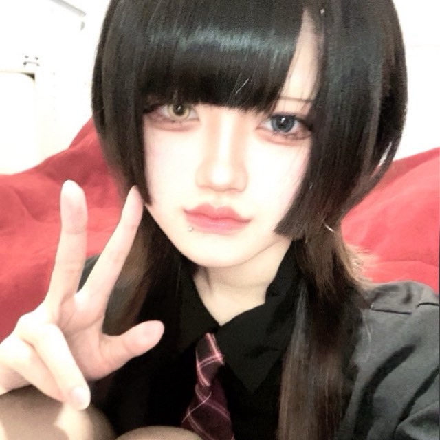 なち tweet media