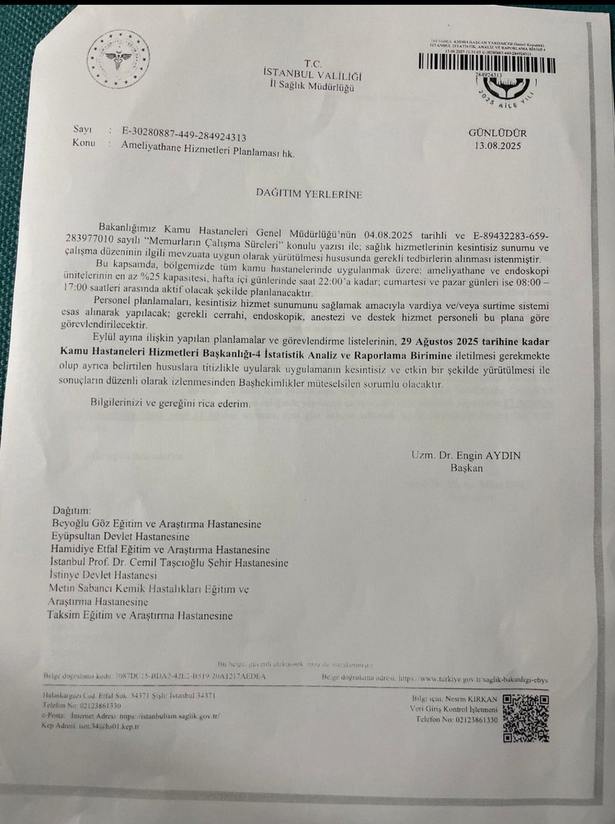 Oynamayın artık şu meslekle. 
Vardiya usulü çalışmak son derece sakıncalı ve yanlış bir uygulamadır.

Sayın Bakan biyoritm diye bir şey duymuş mu acaba? Buraya sayfalarca sakıncalarını yazabilirim bu çalışma sisteminin.

Elinizi çekin şu meslekten.
