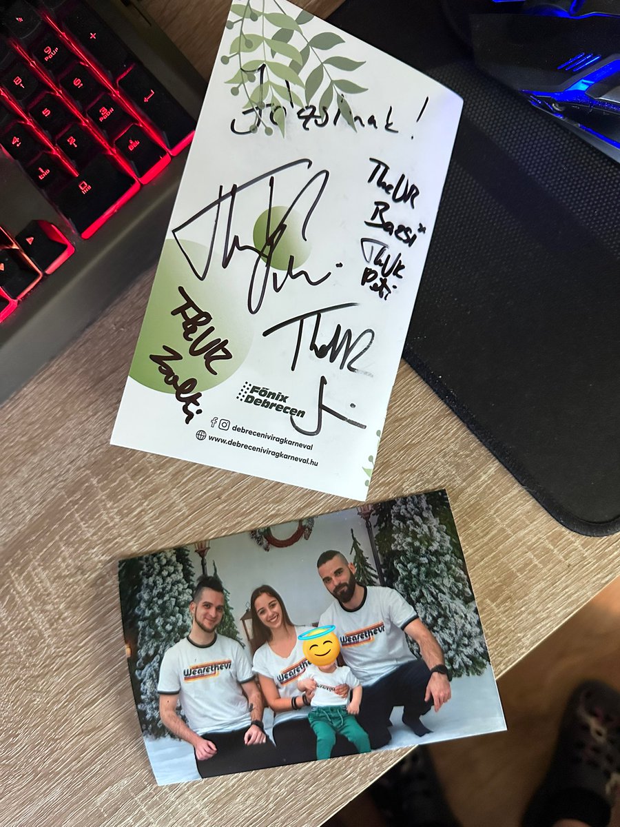KasaJozef's tweet photo. @thevrpisti @thevrjani  Sziasztok. Én sajnos nem jutottam el személyesen, de a tesóm hozott kis ajándékot és nektek is szeretném nagyon szépen megköszönni.
Szuperek vagytok skacok, csak így tovább. https://t.co/hrT1W7yG0y