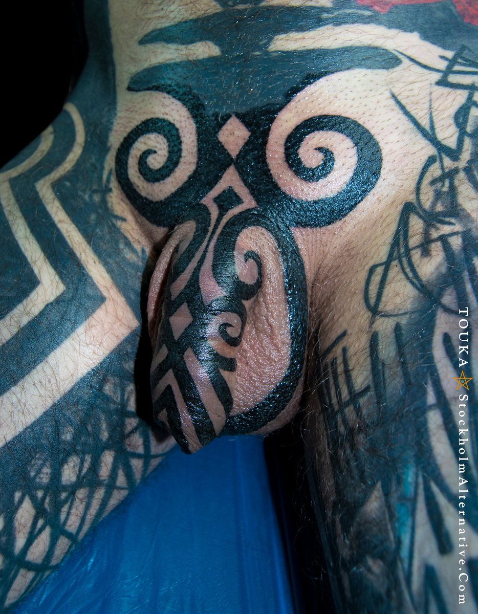 touka_voodoo's tweet photo. 🌙👹Bespoke #penistattoo by expert @touka_voodoo  Made in 🪡🧵https://t.co/aak1sHVBJN .:. #tattooed_cock #genitalmod ❤️‍🔥👹❤️‍🔥 https://t.co/7JIgG8bJpc