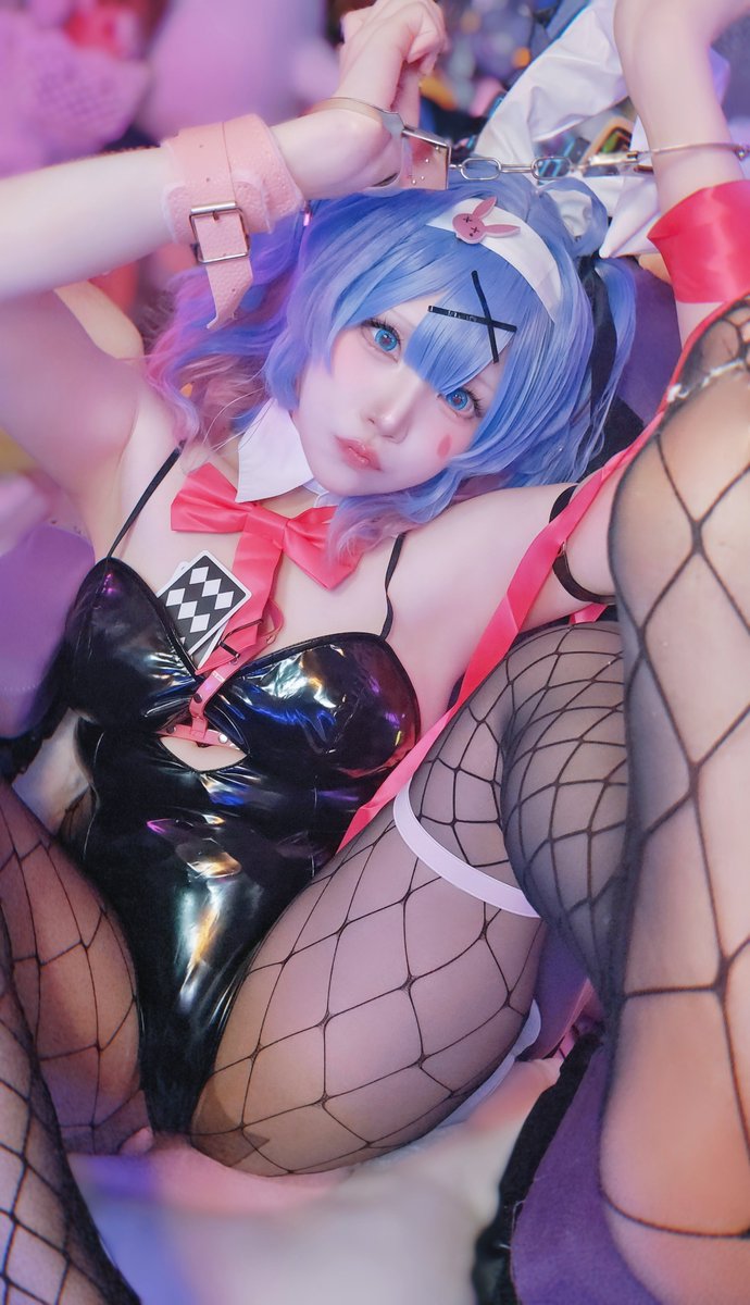 ┈┈┈┈┈┈┈┈┈┈
バニーの日なので
違うラビットホール🐰🕳(真夜中だから少しHでもおk)

むっちゃ綺麗に盛れた✨
┈┈┈┈┈┈┈┈┈┈

ラビットホール🐰🕳

#バニーの日2025 
#バニーの日