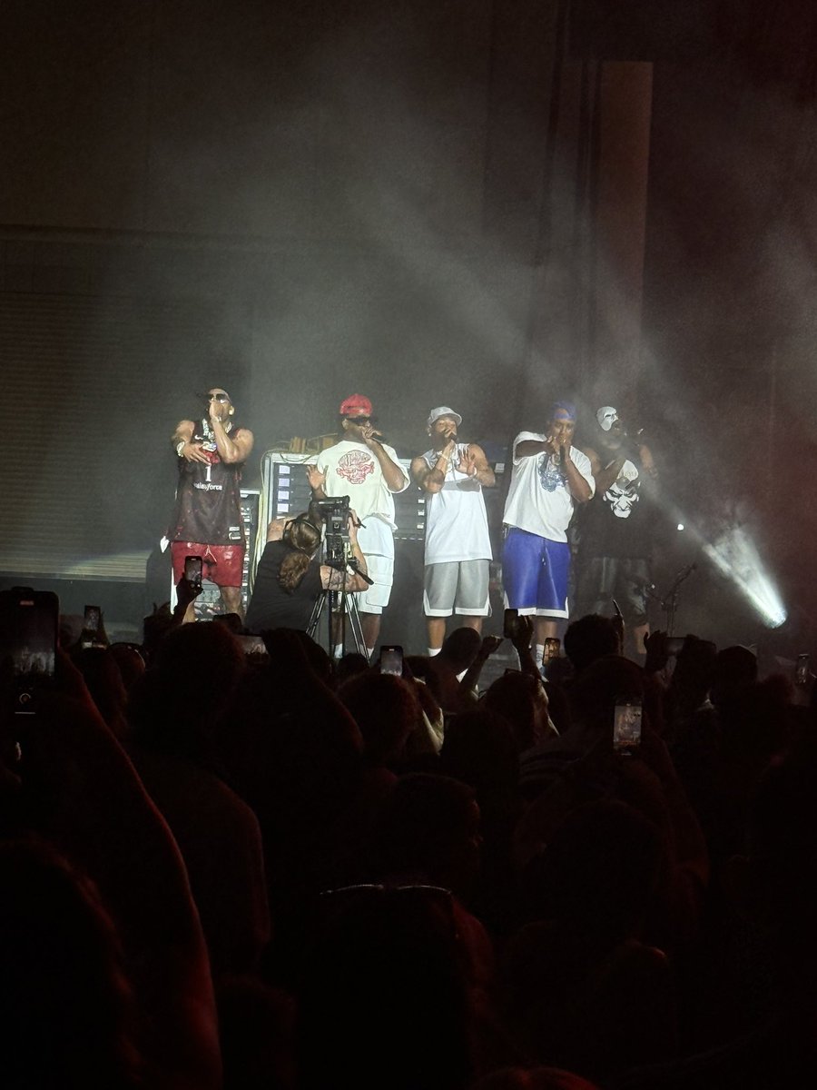 The best concert, the best date, the best seats!