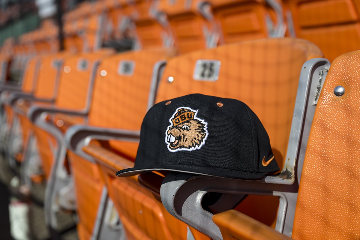 Oregon State Baseball (@beaverbaseball) on Twitter photo Are you an Oregon State student who can throw left-handed? Interested in throwing batting practice?
If so, email ryan.gorton@oregonstate.edu.
#GoBeavs Are you an Oregon State student who can throw left-handed? Interested in throwing batting practice?
If so, email ryan.gorton@oregonstate.edu.
#GoBeavs