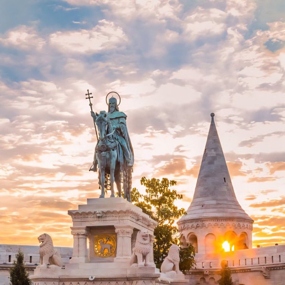 August 20th
🎉Happy Birthday to my beloved motherland!🇭🇺
Would you guys like some special artworks?