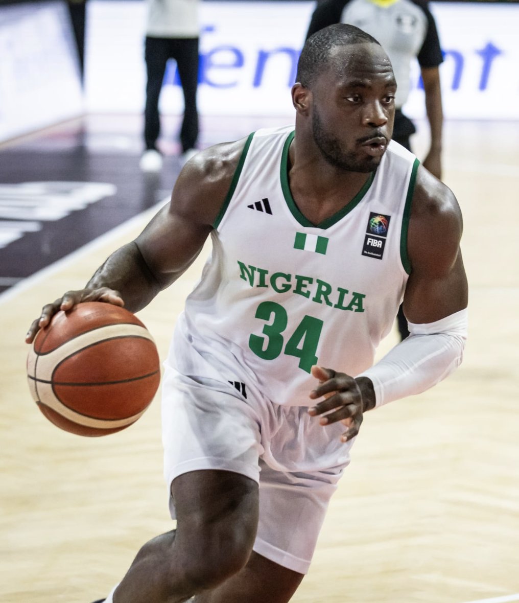 NigeriaBasket's tweet image. D&apos;Tigers start with a 15-13 lead. A competitive game to start. 

Captain Ike Nwamu leading the way with 7 points.