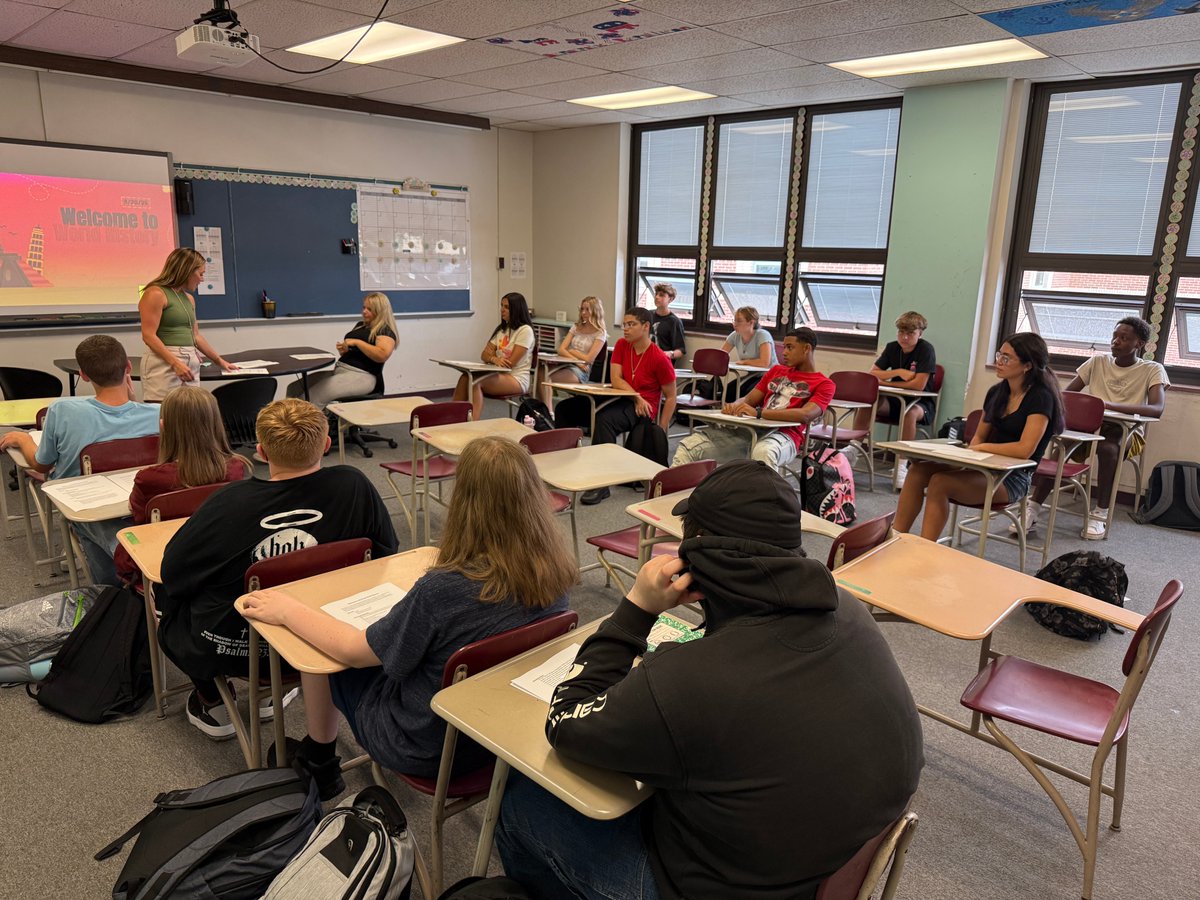 FHHSPrincipal tweet media