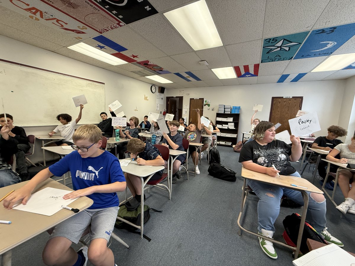 FHHSPrincipal tweet media