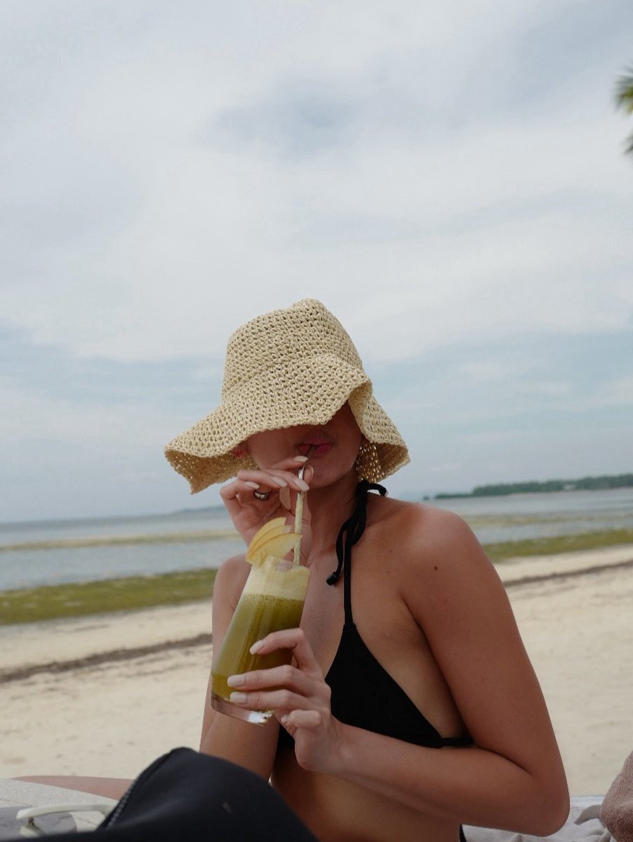 Preview.ph (@previewph) on Twitter photo Between patterned swimsuits and sharp sunnies #MaineMendoza's vacation OOTDs strike the balance between island ease and intentional styling.
Consider this your mood board for your next beach trip: tinyurl.com/3fp25j66
📸: <a href="/mainedcm/">Maine Mendoza</a> Between patterned swimsuits and sharp sunnies #MaineMendoza's vacation OOTDs strike the balance between island ease and intentional styling.
Consider this your mood board for your next beach trip: tinyurl.com/3fp25j66
📸: <a href="/mainedcm/">Maine Mendoza</a>