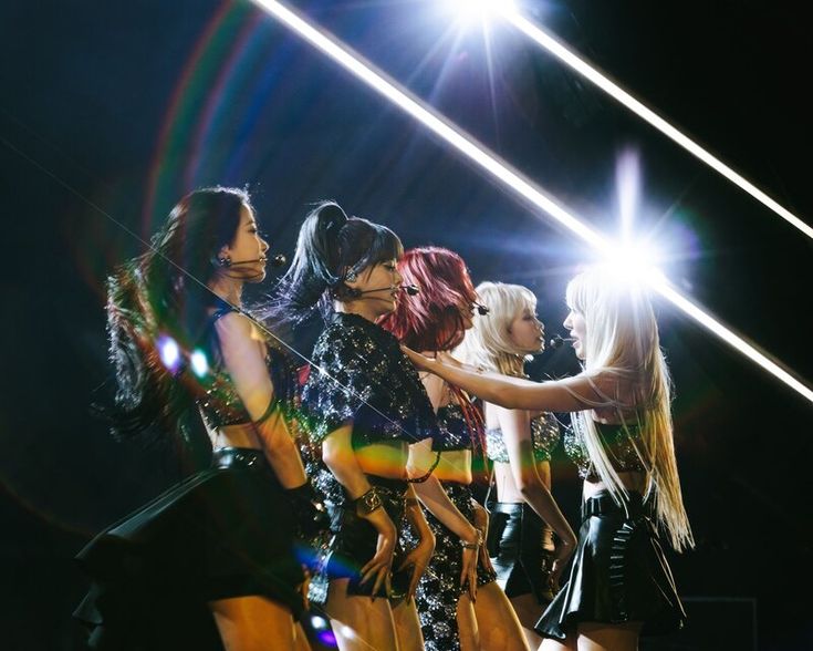 vivicreamz's tweet photo. ˖  ࣪ STONECHELLA
Pink Siren fue la palanca de las chicas para poder presentarse en Coachella, ellas estaban nerviosas por su acto, pero luego de esto el amor por los Quartz internacionales fue mayor al igual que su fama. https://t.co/sELQrSqzQs