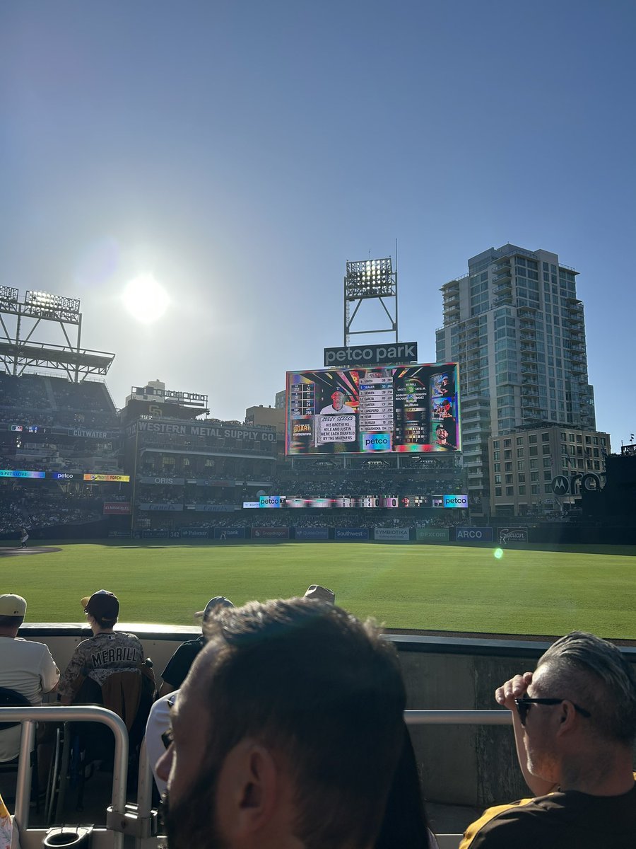 Pair of tickets for tomorrows day game vs the Giants 

Sec 117 Row 6 Seats 6-7
$120 for the pair