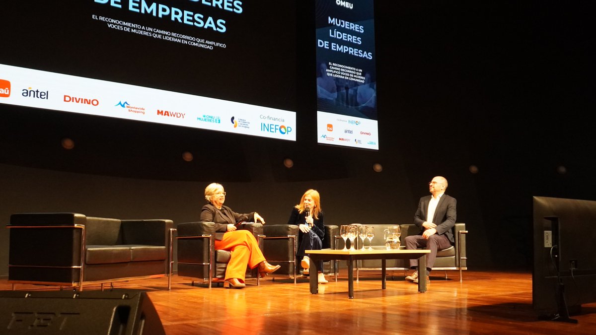 INEFOPoficial's tweet photo. #Novedades ➡️ Con la presencia de Juan Andrés Roballo y Abigail Puig, directores de INEFOP, hoy participamos en la presentación de resultados de “Mujeres Líderes de Empresas” de @omeu_uy, un programa apoyado por el Instituto.

#INEFOP #OMEU #MujeresLíderes #Empresas