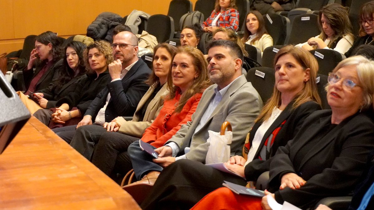 INEFOPoficial's tweet photo. #Novedades ➡️ Con la presencia de Juan Andrés Roballo y Abigail Puig, directores de INEFOP, hoy participamos en la presentación de resultados de “Mujeres Líderes de Empresas” de @omeu_uy, un programa apoyado por el Instituto.

#INEFOP #OMEU #MujeresLíderes #Empresas