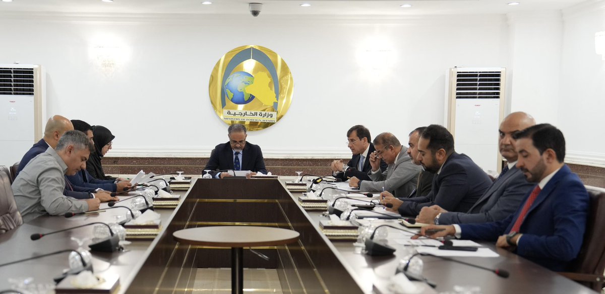تستعد الدائرة القنصلية في وزارة الخارجية والدوائر الساندة الاخرى بالشراكة مع وزارة الاتصالات لاطلاق خدمة (تسهيل)  لتصديق وثائق المواطنين إلكترونيا (صدّق وثيقتك في بيتك) ولن يحتاج المواطن الكريم الى مراجعة مكاتب الدائرة القنصلية لتصديق وثائقه وستوفر له خدمة تليق بالعراق وأهله.