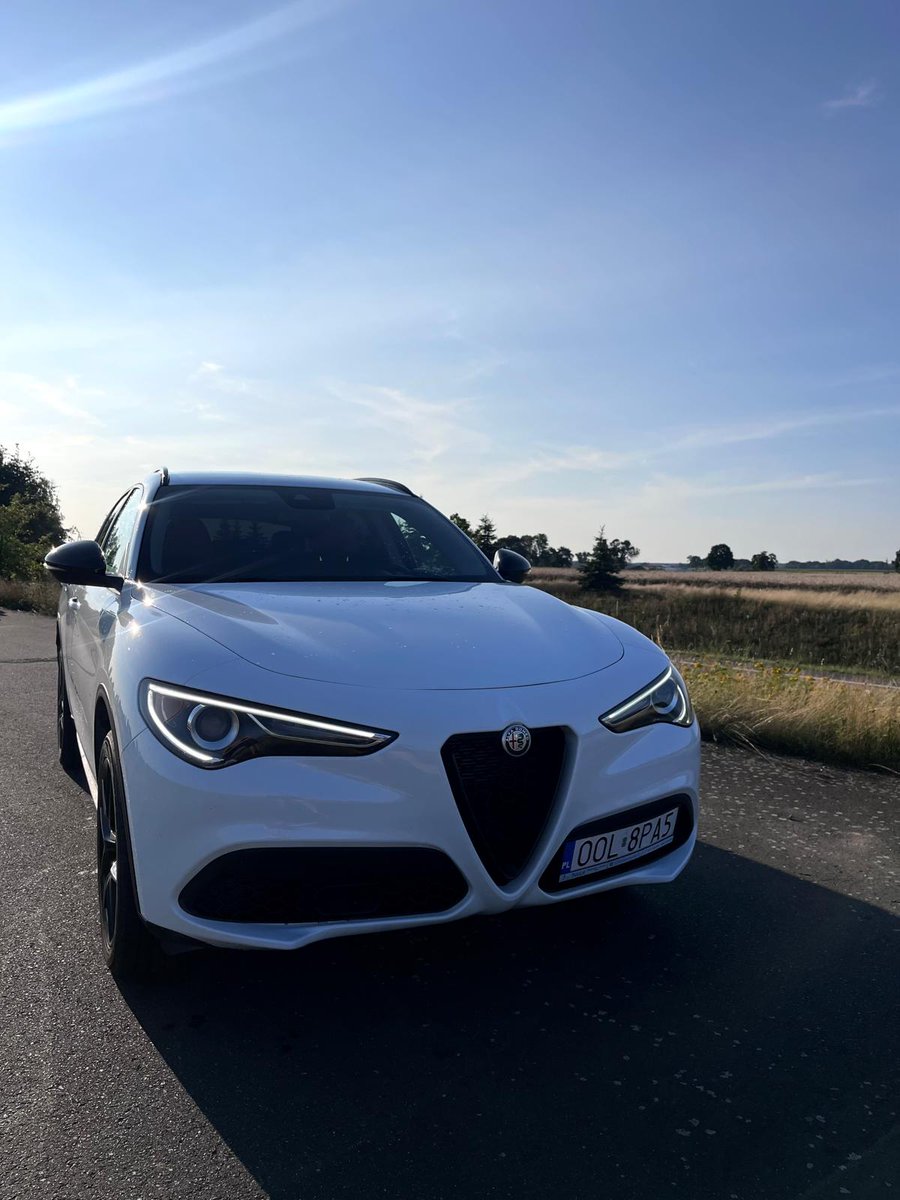 xDaF_pl's tweet photo. @Mar_Ski @maciejkar Dla mnie super auto przebieg ok.100 k km
Ja na codzień jeżdżę busem to to fajna odskocznia ale kupiłem na weekendy mustanga z 67 i Alfę będę sprzedawał, jak mustang będzie igła to za rok albo dwa wrócę na pewno https://t.co/VdxqAmfLyV