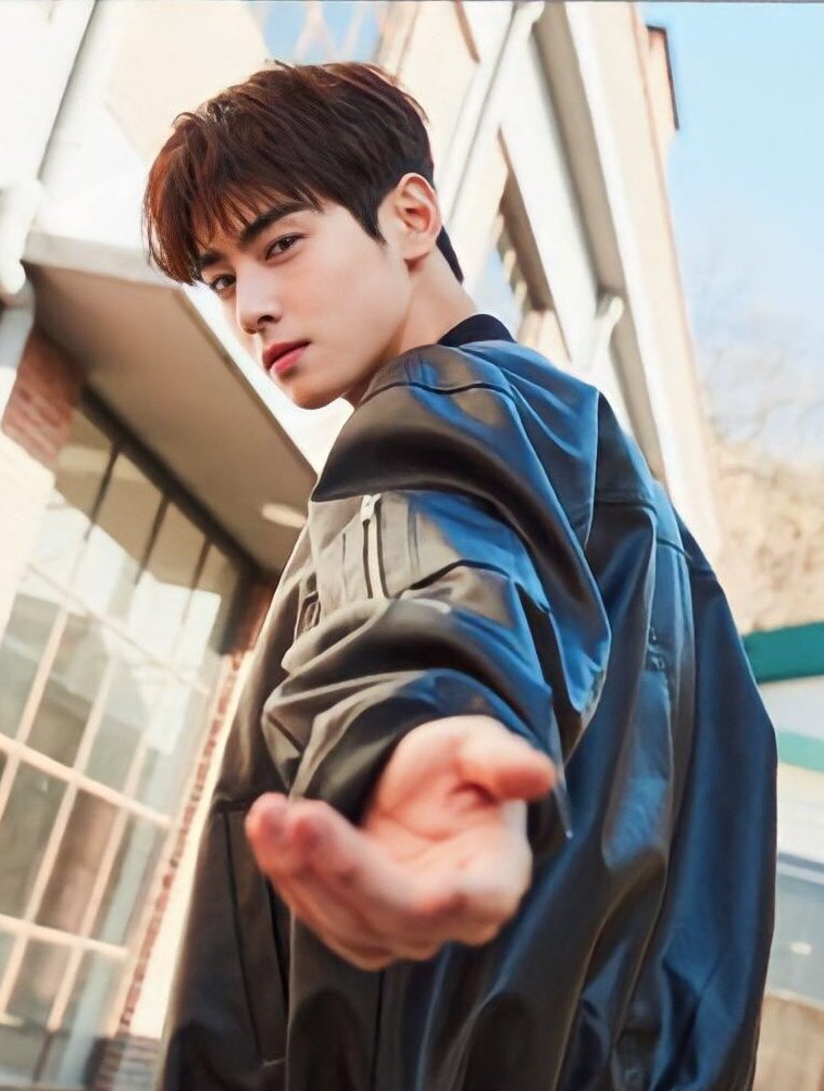 chaeunwoodaily's tweet image. #ChaEunWoo | #차은우
D - 524

250821 @CHAEUNWOO_offcl