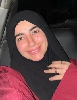 ساره مومس زي ما قال الكتاب لبوة ازبار تمسك زوبرك تحط لسانها علي خرم زوبرك تشفط لبنك تشربه  و تصفيك من غير ما  تحس أشطر واحدة تقمط خرم طيزها علي زوبرك و تعصره ولو دكر تعرف تطلعه غير بمزاجها