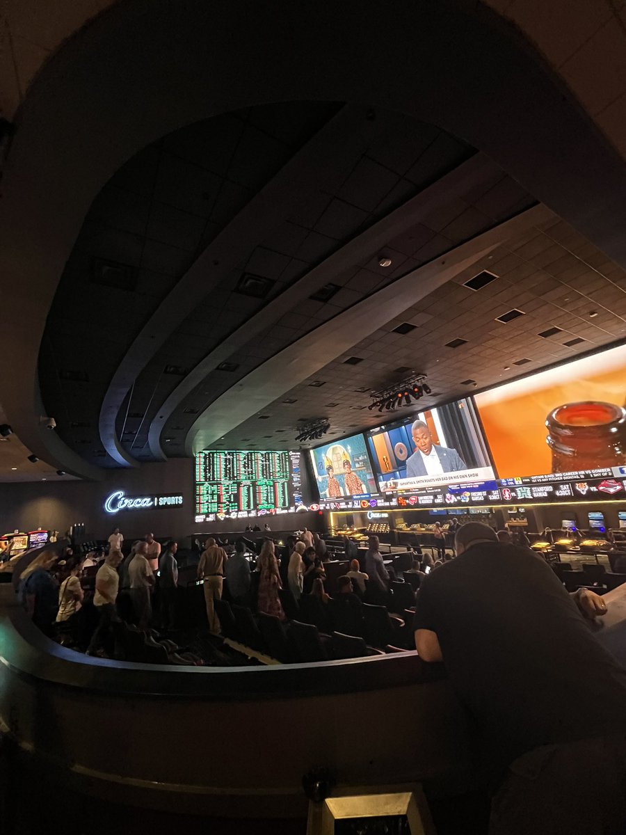 Awesome afternoon checking out the new Circa Sports lounge at The Mint Event Center!!