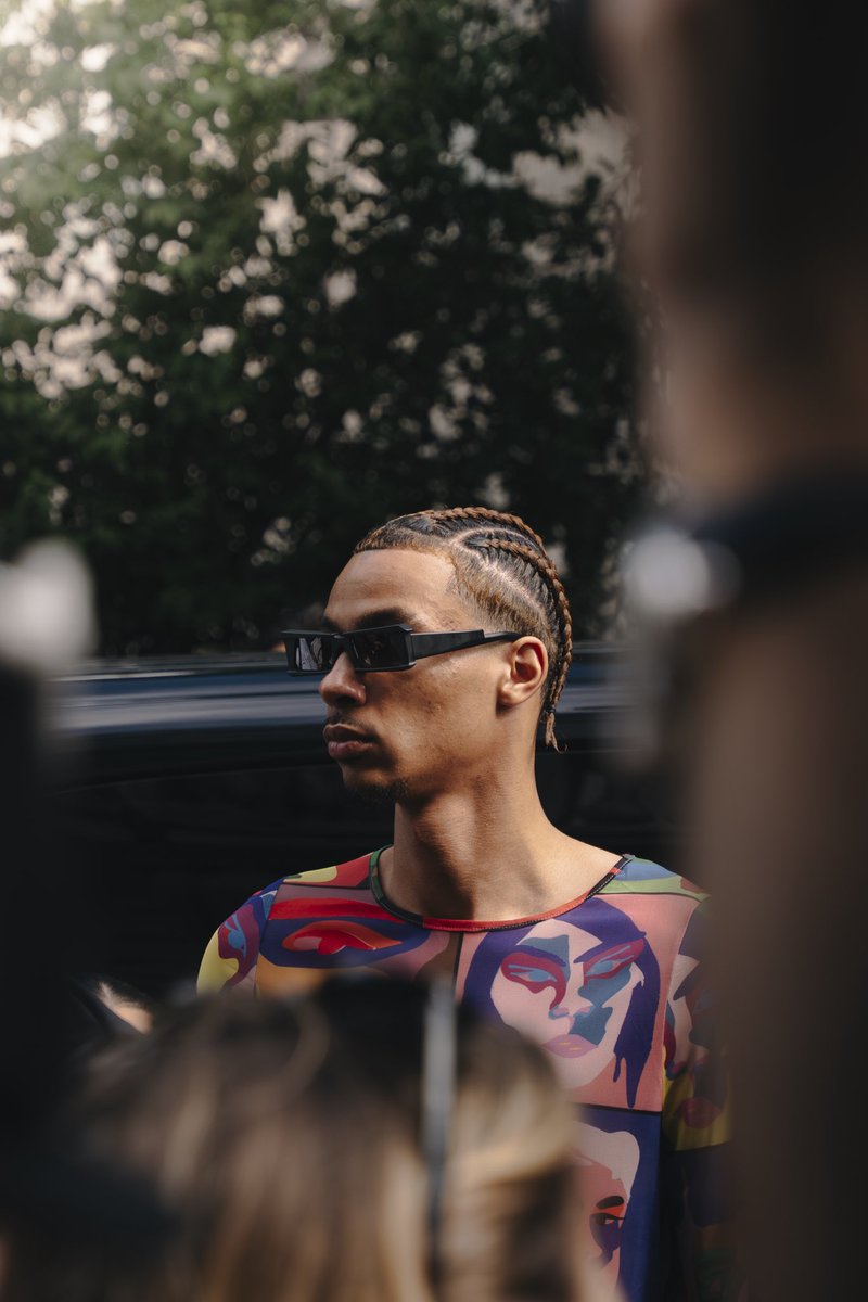 J’ai retrouvé quelques photos de <a href="/hekitike9/">Heki</a> le nouveau patron de Liverpool pendant le défilé <a href="/KidSuper/">KidSuper</a> 🔥