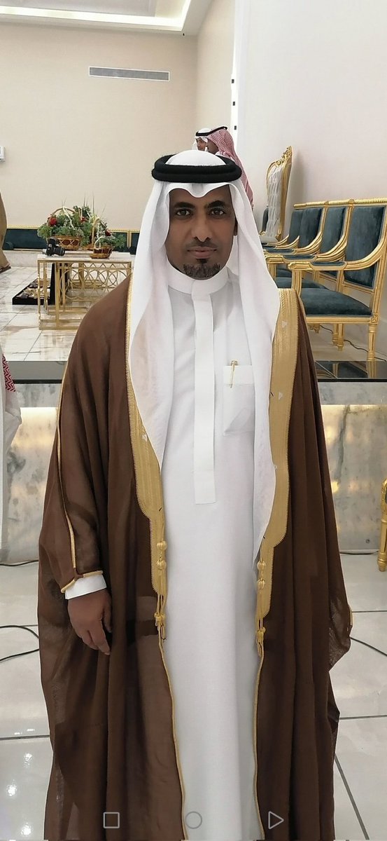AlgohmanCh's tweet photo. مشجعاً .. مبادراً .. مقبلاً إلى كل ما من شأنه خدمة #القحمان22
 وبلدته
يأنس في خدمة الجميع، يشارك في ظروف الرخاء والحِدّة، وفي صروف الفرح والشدّة

نحن في #القحمان نفخر بشيخنا المحبوب الشيخ محمد بن مرعي القحماني
رجل العطاء، ورمز السخاء، دون كللٍ  أو ملل ❤️✨
@awsa912 
#القحمان22 https://t.co/8JQ7MwMVwr