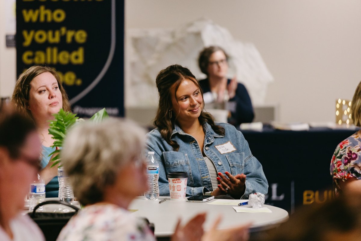 BethelU's tweet image. A moment to appreciate our educators.

In June, Bethel hosted the 5th annual Refresh Gathering—a morning of encouragement, connection, and renewal.

Keynote speaker Dr. Al Johnson reminded us why this work matters.
 📸 See highlights from the day. #Refresh2025 #BethelEducation