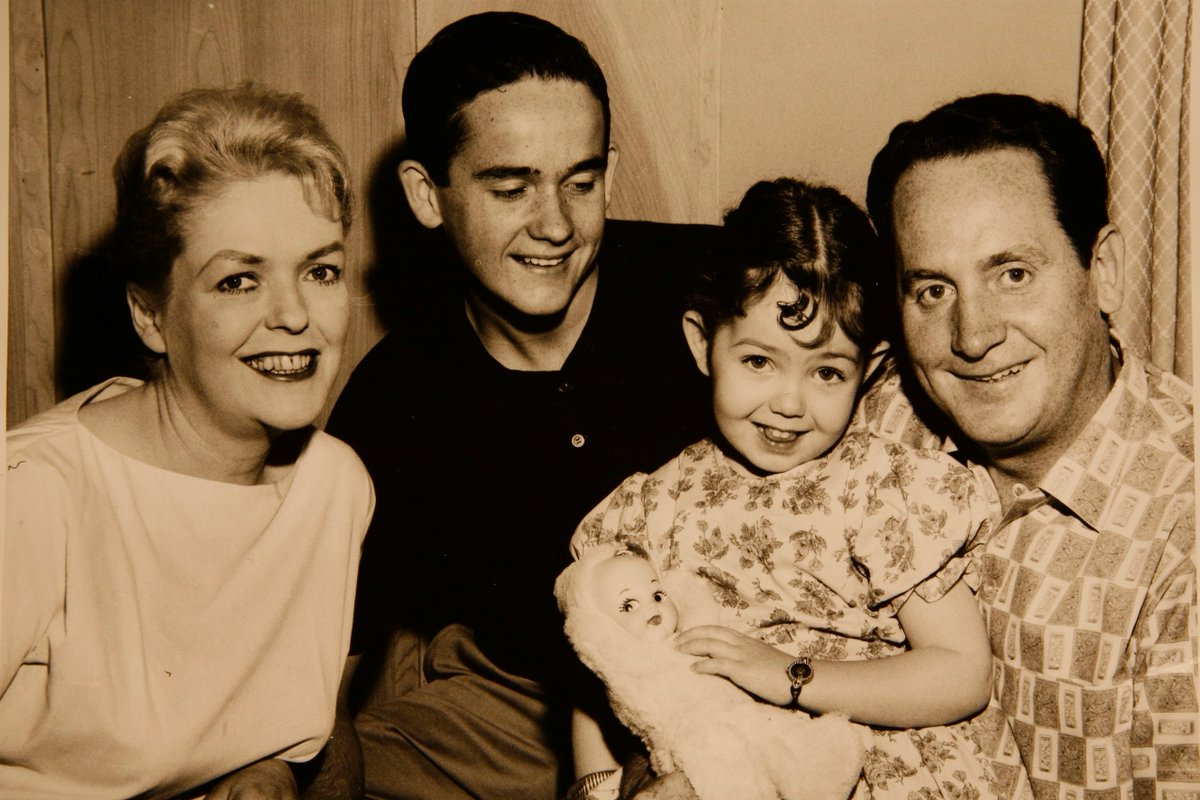 Les Paul tweet media