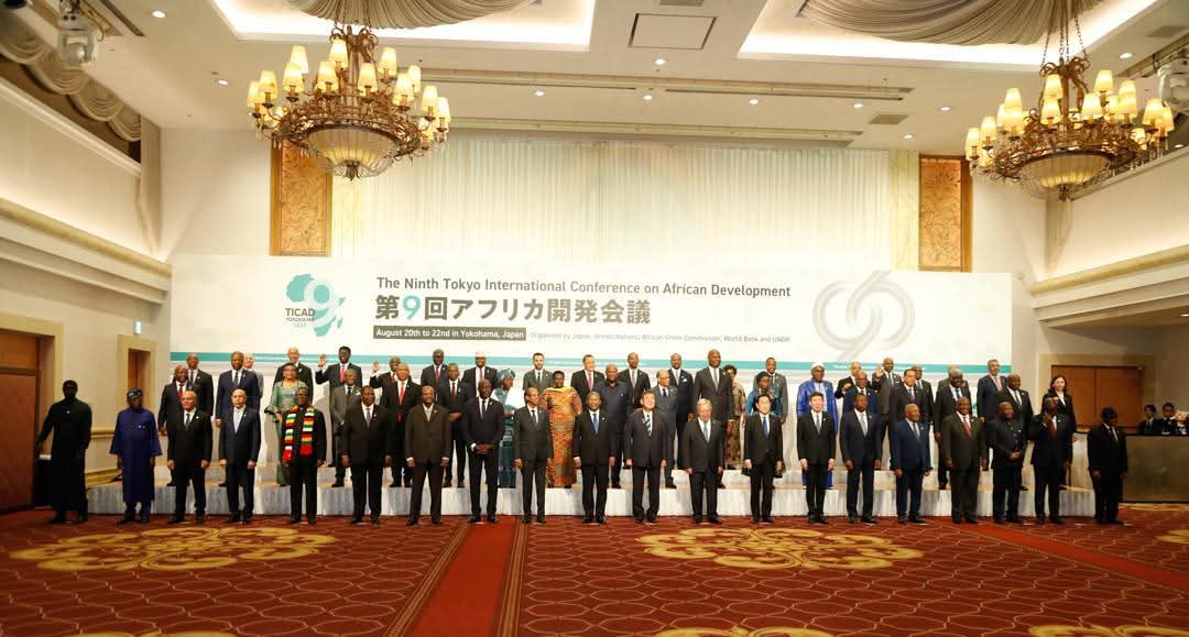يشارك وفد الجمهورية الصحراوية🇪🇭 بقيادة الوزير الأول ممثلاً لرئيس الجمهورية في مؤتمر طوكيو الدولي للتنمية في أفريقيا (تيكاد 9) بيوكوهاما اليابانية. مشاركة الجمهورية الصحراوية بمعية الدول الأخرى الأعضاء في الاتحاد الأفريقي في هذا الحدث الهام تأكيد آخر على مكانتها القارية والدولية.