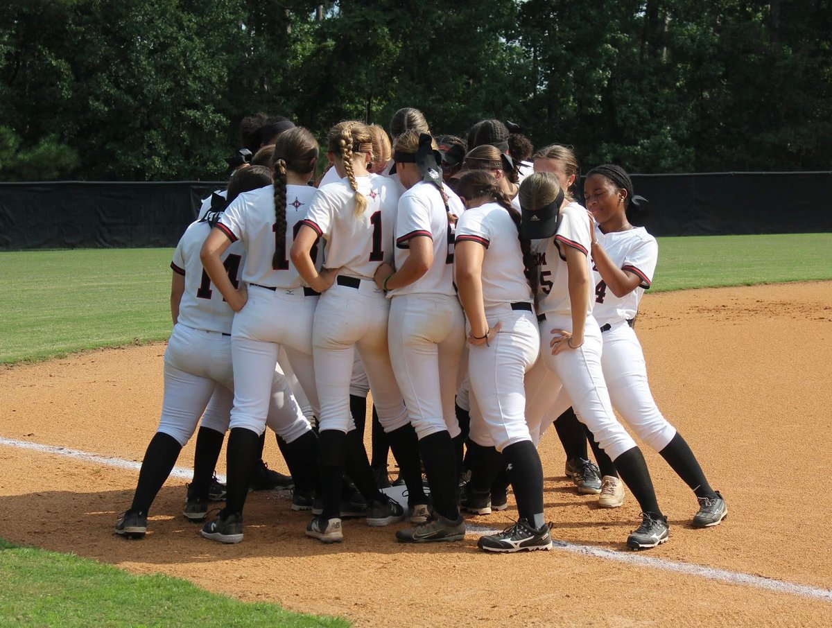 Harlem High Softball tweet media