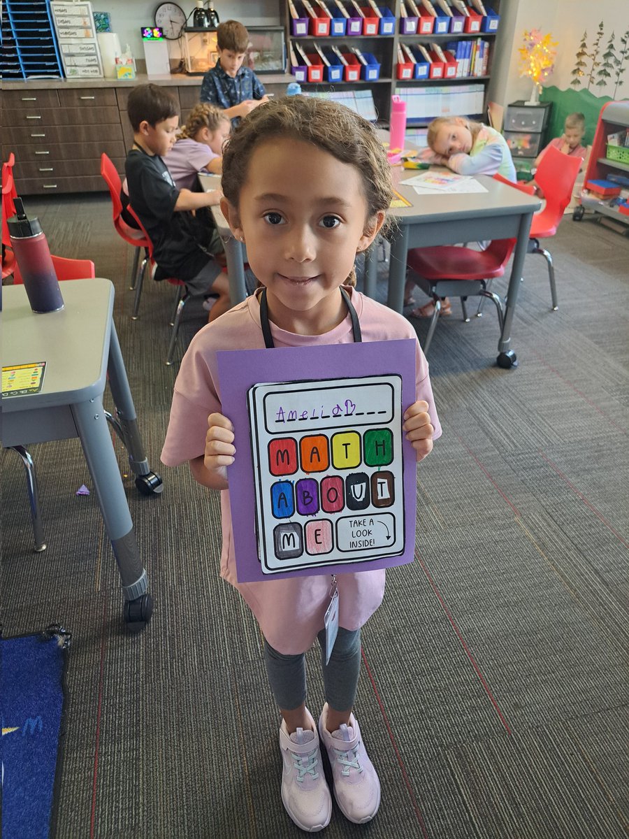 Day 2!! We're learning about what mathematicians and scientists do we also completed our classroom promise, practiced read to self, and shared some of our Me bags. I'm so thankful for your support and have loved the start of our year. 
#TeamMelissa