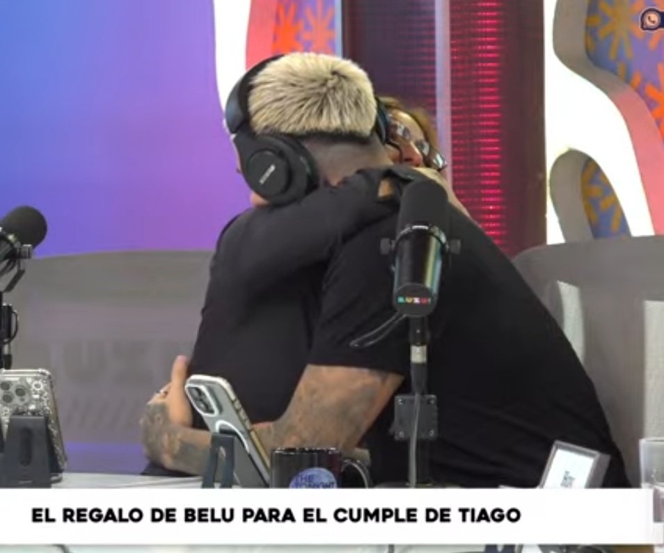 soltera porque mi expectativa en el amor son ellos dos 

#sefuelarga