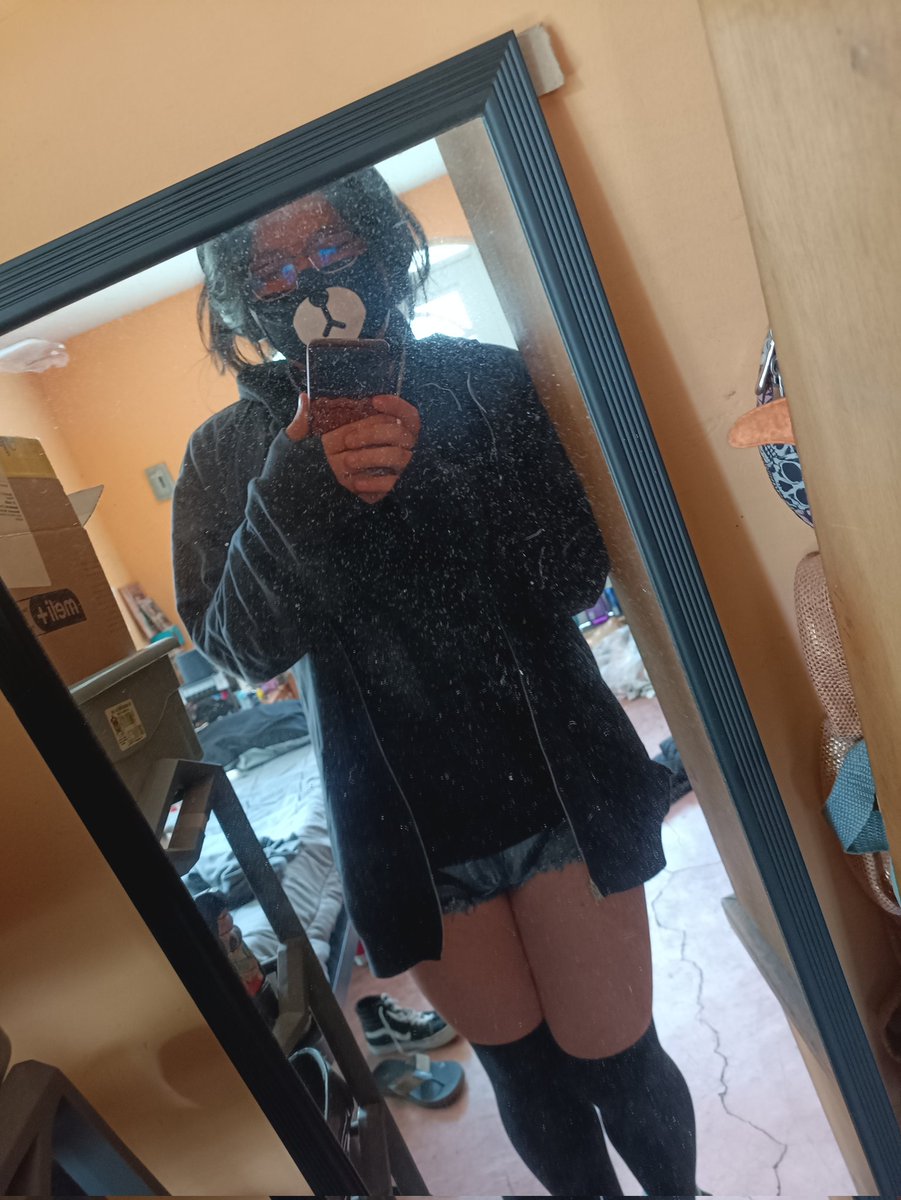 UnSumisoFemboy's tweet photo. Sin universidad, libre por al menos unas 3 semanas, un poco de paz al fin!!

#Femboy #Travestismo https://t.co/Pvd5eoX1uv