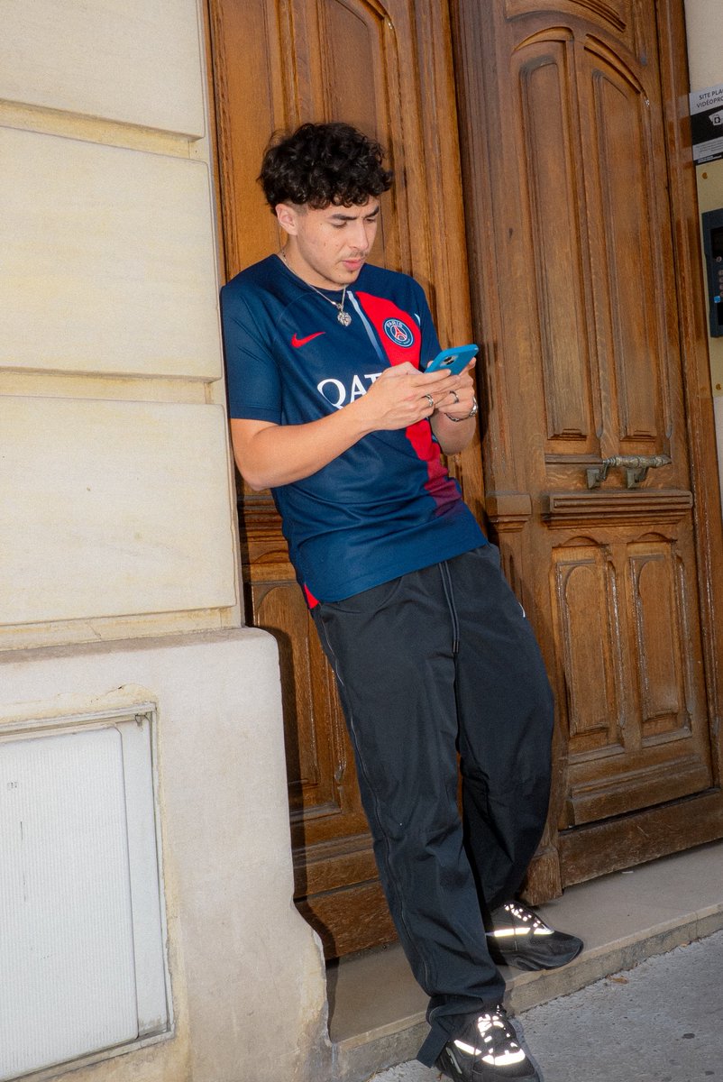 J’ai shoot un fan du <a href="/PSG_inside/">Paris Saint-Germain</a> 💙❤️

👤 <a href="/TobiasWhell/">Tobias</a>