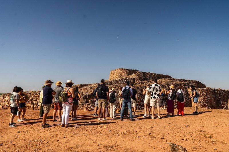 SaborQuijote's tweet photo. Un viaje 4.000 años atrás que puedes vivir SÓLO en Daimiel...

Uno de los rincones que más sorprende a creadores de contenido, historiadores y turistas es… ¡𝐋𝐚 𝐌𝐨𝐭𝐢𝐥𝐥𝐚 𝐝𝐞𝐥 𝐀𝐳𝐮𝐞𝐫! 😲

🏺 Un yacimiento arqueológico con ➕ 4.000 años de historia. https://t.co/3g0z5eJZXO