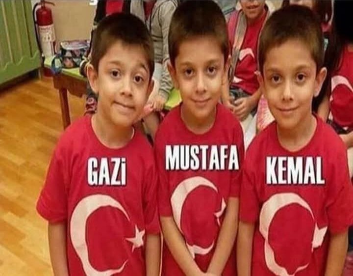 Mersinli bir ailenin üçüz. çocukları Gerçek isimlerdir...