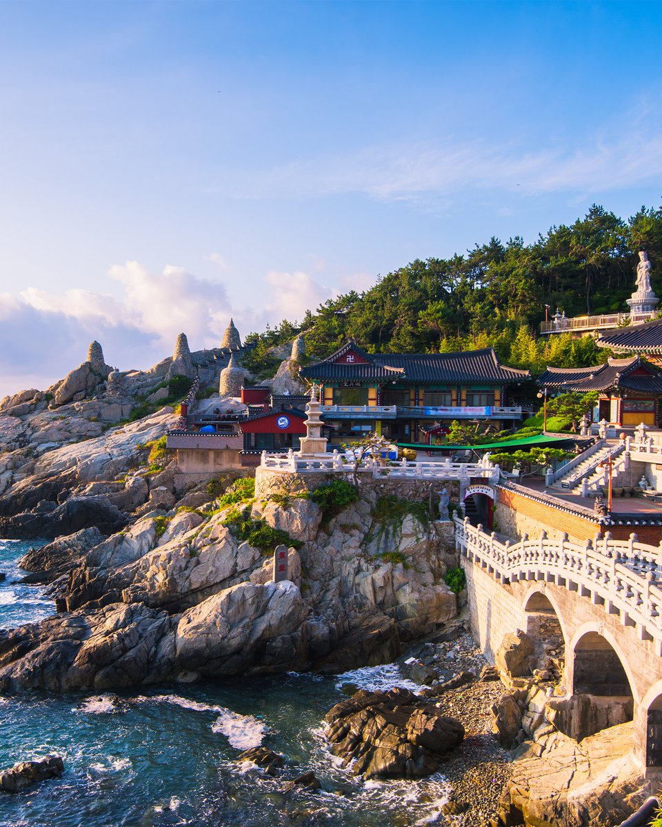 From the sapphire shores of Skiathos to the untouched beauty of Paamiut and the vibrant energy of Busan — discover the world with Regent. Find your next voyage bit.ly/3IwlIVC #WanderlustWednesday #ExperienceRegent