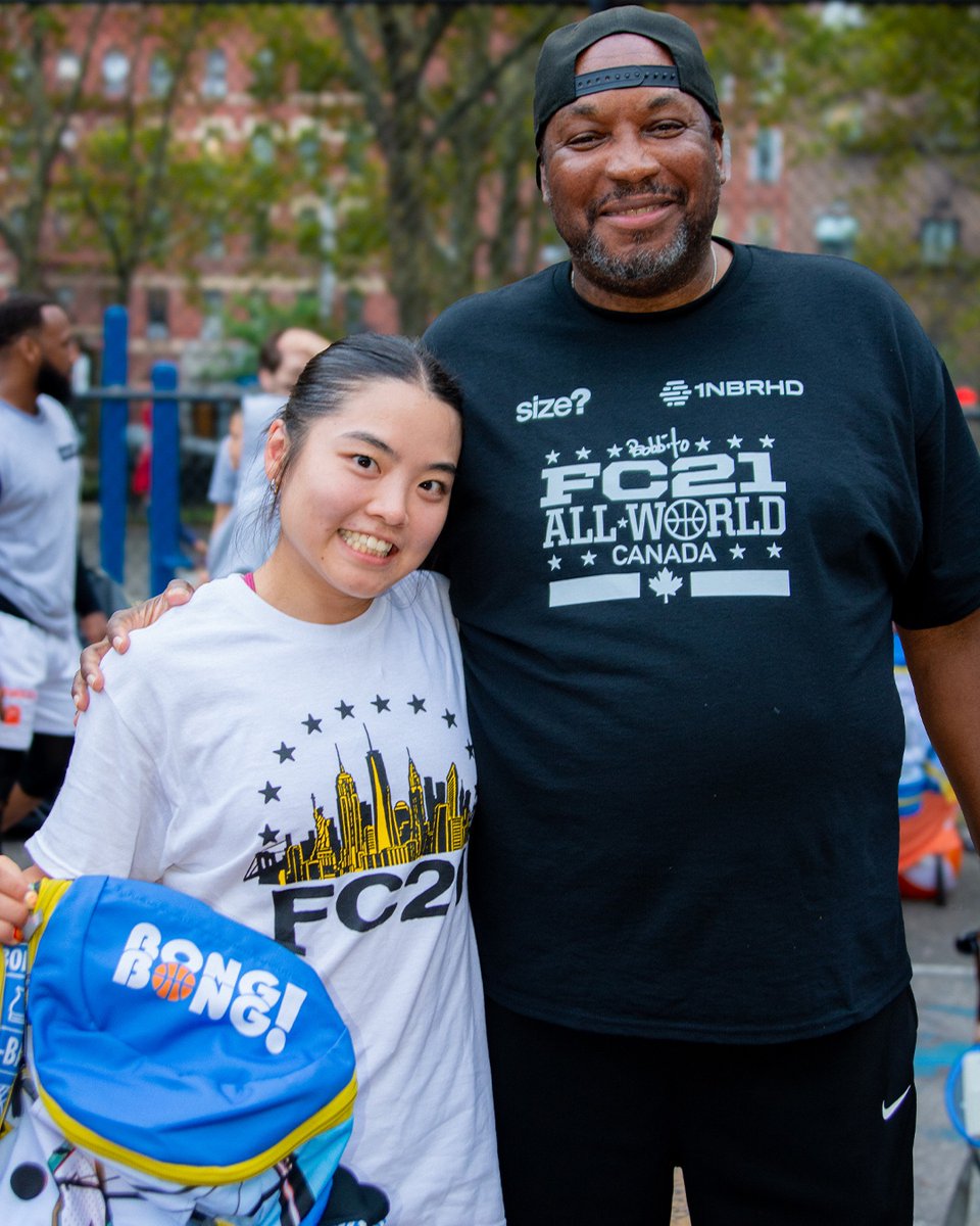 sizeofficialca tweet media