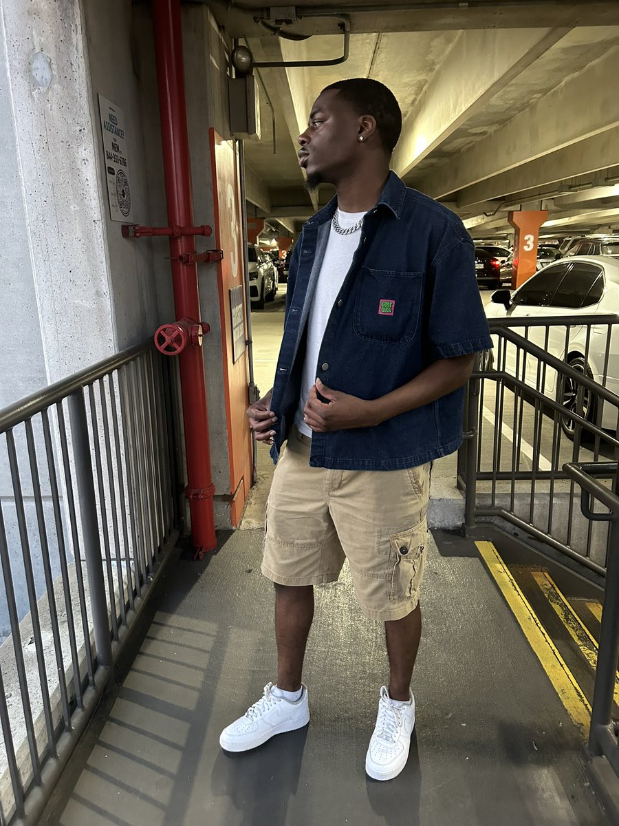 DonDaHotboii's tweet photo. Baby tell me what you in the mood for💙 https://t.co/67fjNeLoiT