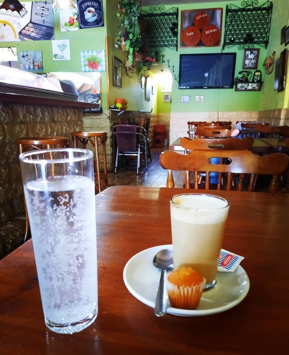 Hola. Buenas tardes!! A Todos 🤎🙏🙌❤️🫶❤️‍🩹💫✨️🤗 
#LindaTarde 
#Café  ☕️😘  #coffee #coffelover #coffelovers #coffeeadict #coffetime #CafeLatteTikTok #Cafecito #cafecitoapp #cafelfie