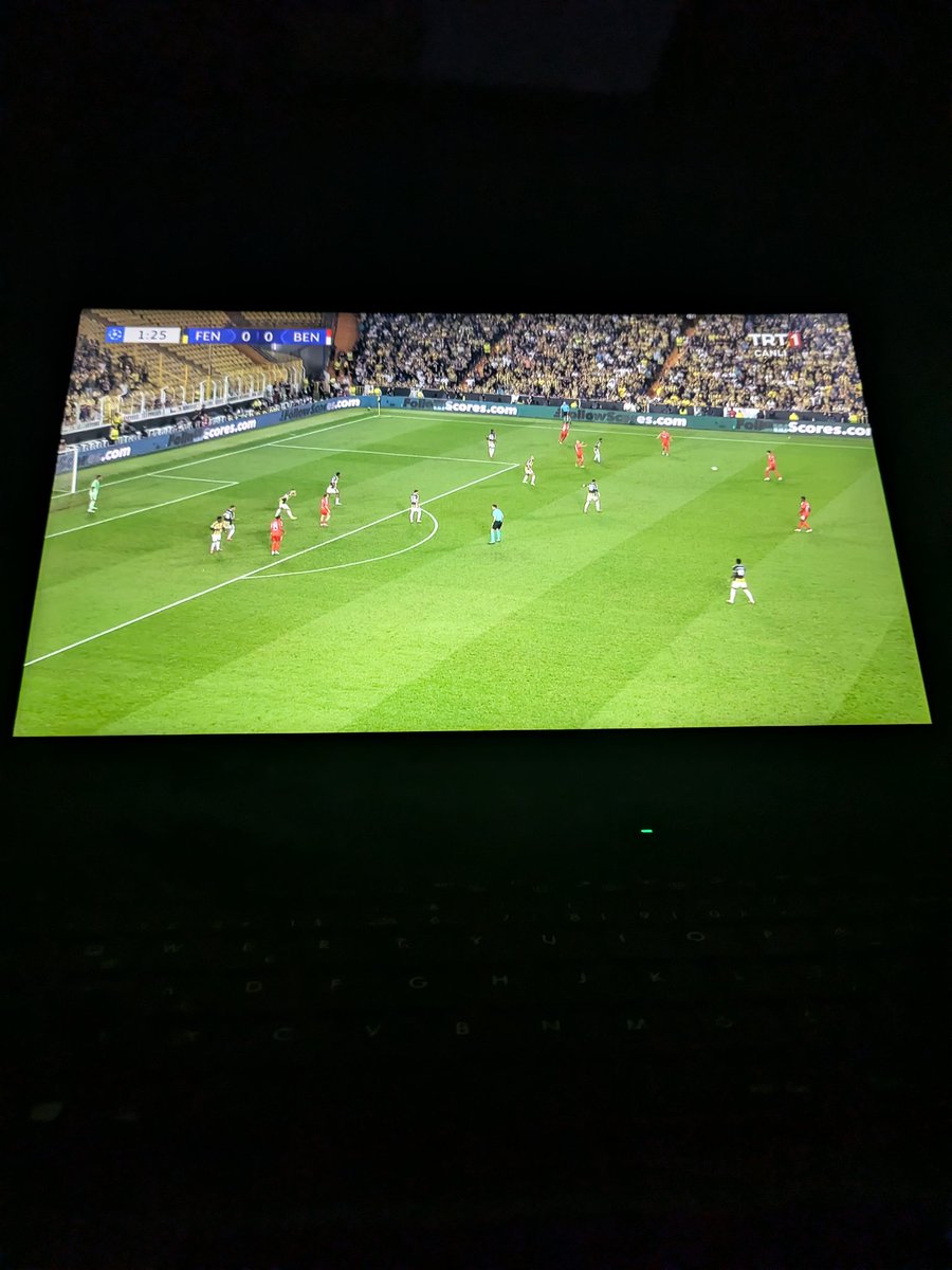 Takipdeyiz Başarırlar Fenerbahçe 
 #FBvSLB