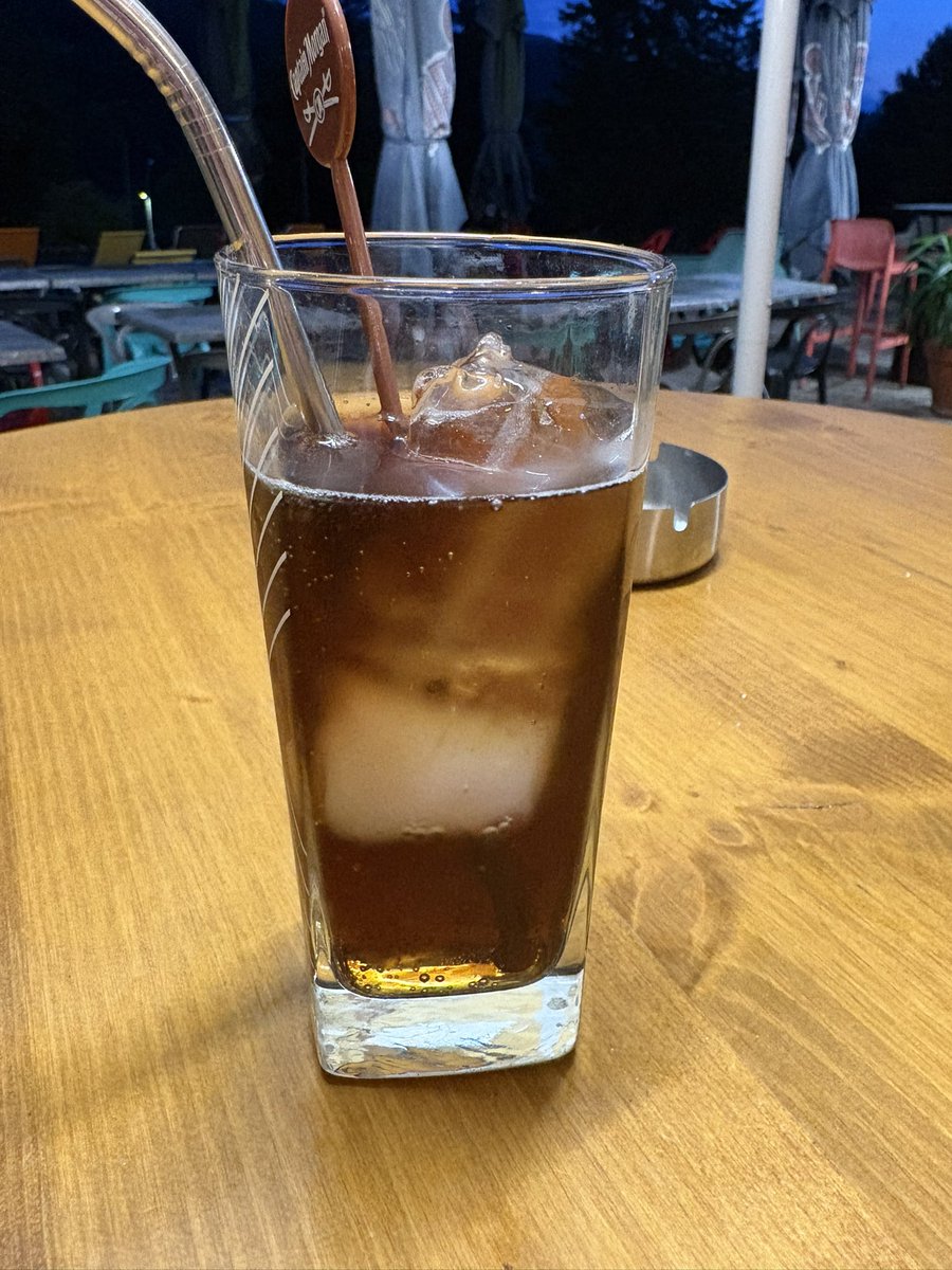 le glaçon de salopard il a joué dans titanic